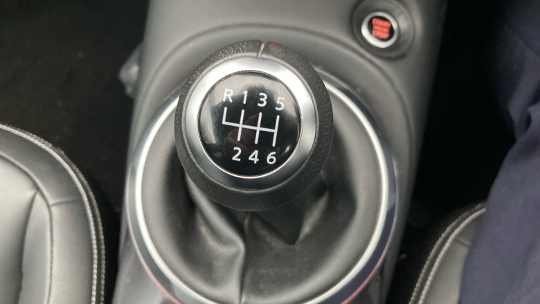 Nissan Juke 1.0 DiG-T 114 Tekna 5dr Petrol Hatchback